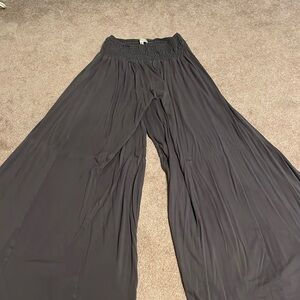 Gray wide leg flowy pants